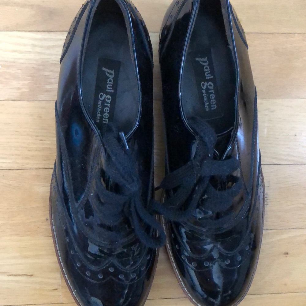 Never worn Paul Green leather Oxford shoes